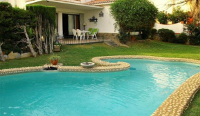  Holiday Home Villa Maria Luz  Бенальмадена